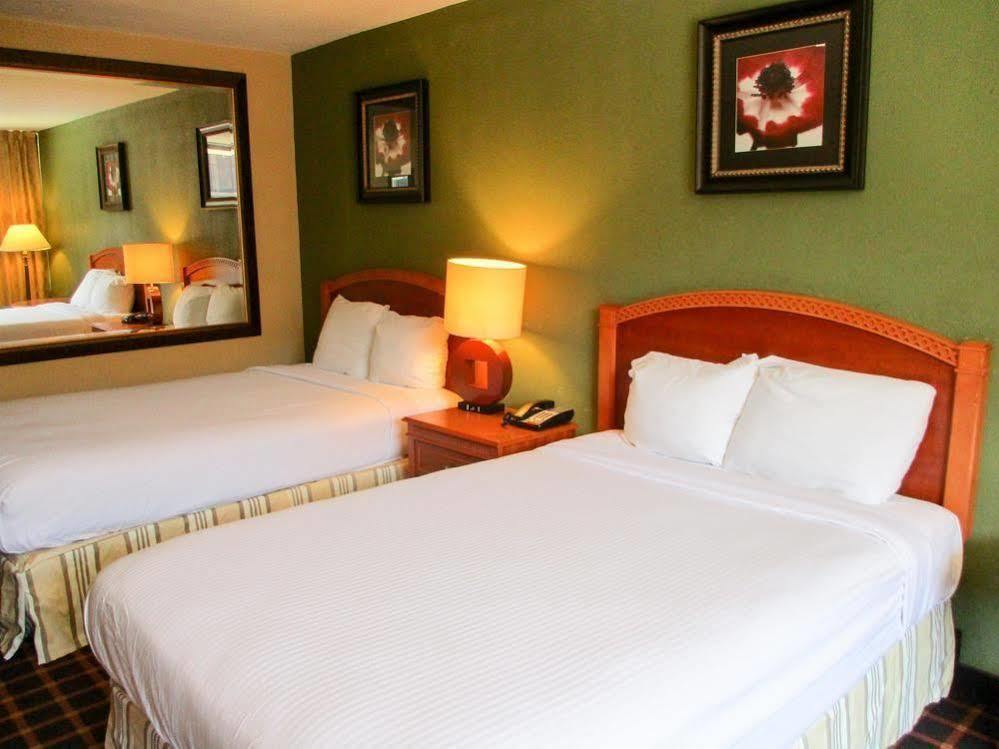 Oyo Hotel Bossier City La - Red River Esterno foto